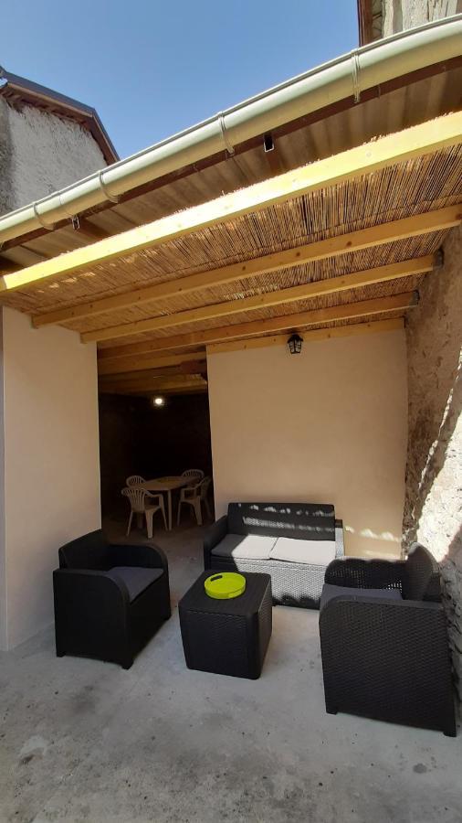 Petite Maison De Village Situee Entre Lacs, Cascades Et Montagnes Virieu-le-Grand Dış mekan fotoğraf